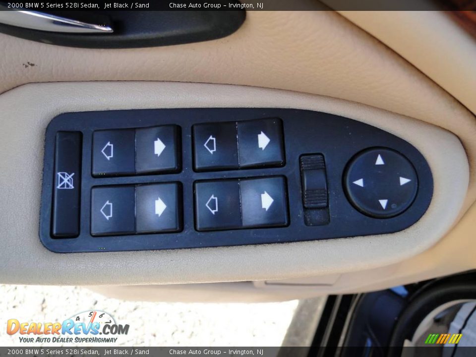 2000 BMW 5 Series 528i Sedan Jet Black / Sand Photo #23