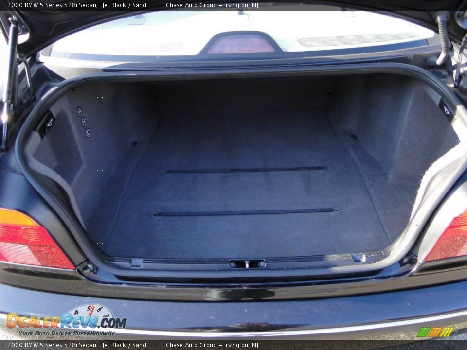 2000 BMW 5 Series 528i Sedan Jet Black / Sand Photo #30