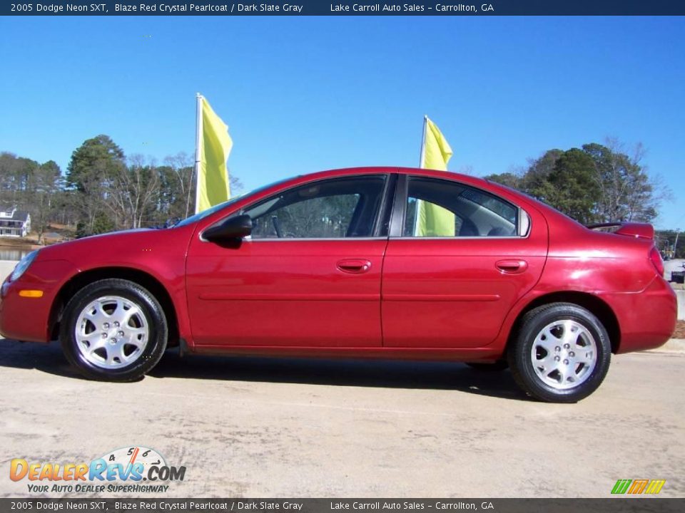 2005 Dodge Neon SXT Blaze Red Crystal Pearlcoat / Dark Slate Gray Photo #4