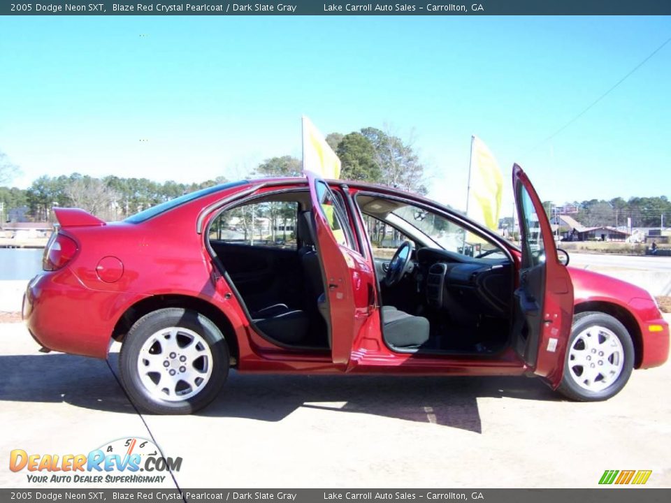 2005 Dodge Neon SXT Blaze Red Crystal Pearlcoat / Dark Slate Gray Photo #5