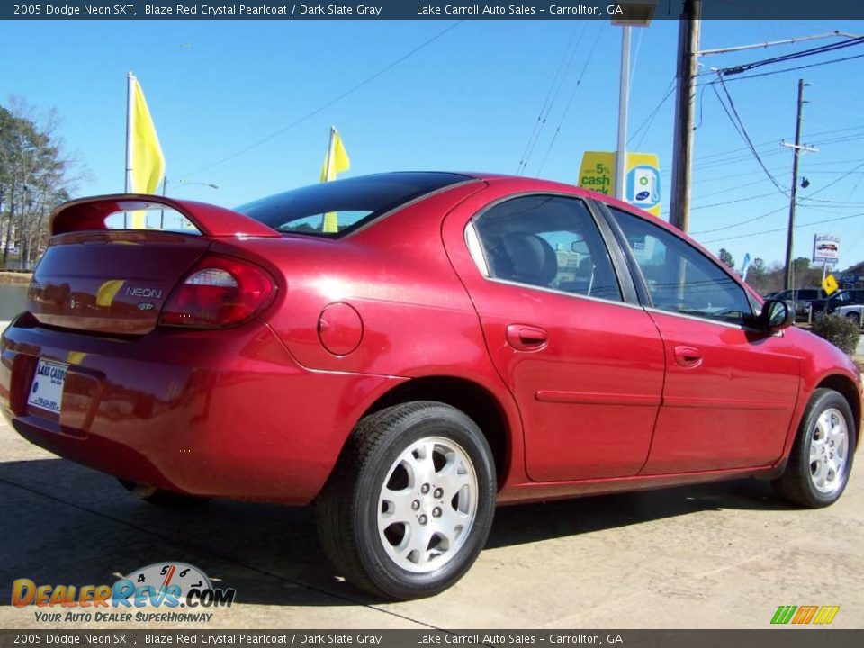 2005 Dodge Neon SXT Blaze Red Crystal Pearlcoat / Dark Slate Gray Photo #7