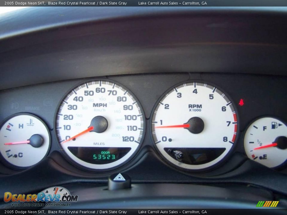 2005 Dodge Neon SXT Blaze Red Crystal Pearlcoat / Dark Slate Gray Photo #15