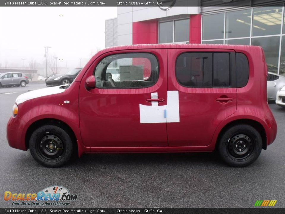 2010 Nissan Cube 1.8 S Scarlet Red Metallic / Light Gray Photo #2