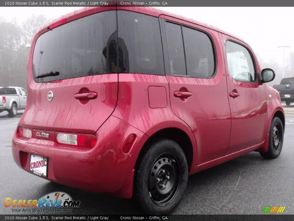 2010 Nissan Cube 1.8 S Scarlet Red Metallic / Light Gray Photo #5