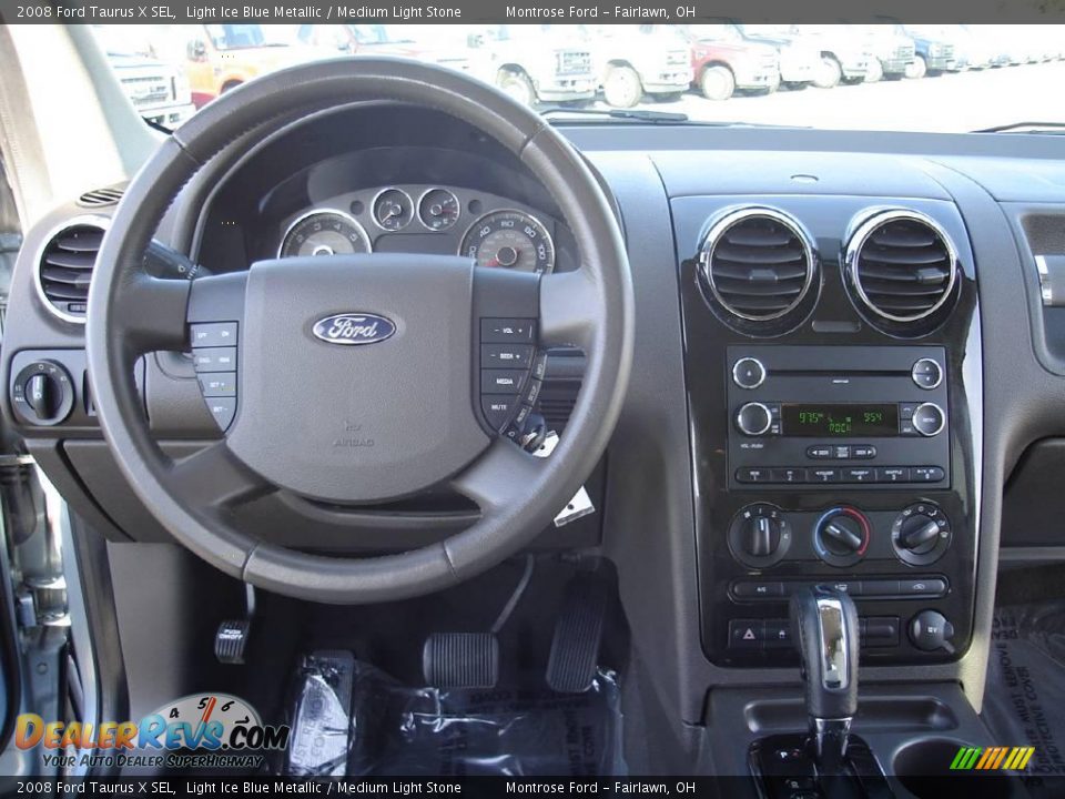 2008 Ford Taurus X SEL Light Ice Blue Metallic / Medium Light Stone Photo #18