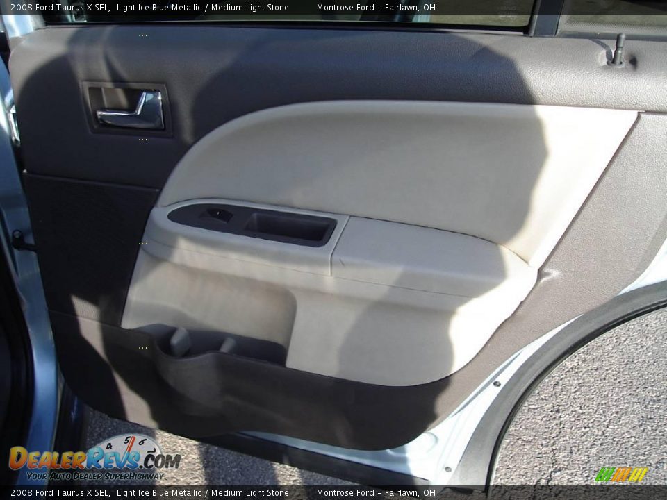 2008 Ford Taurus X SEL Light Ice Blue Metallic / Medium Light Stone Photo #19