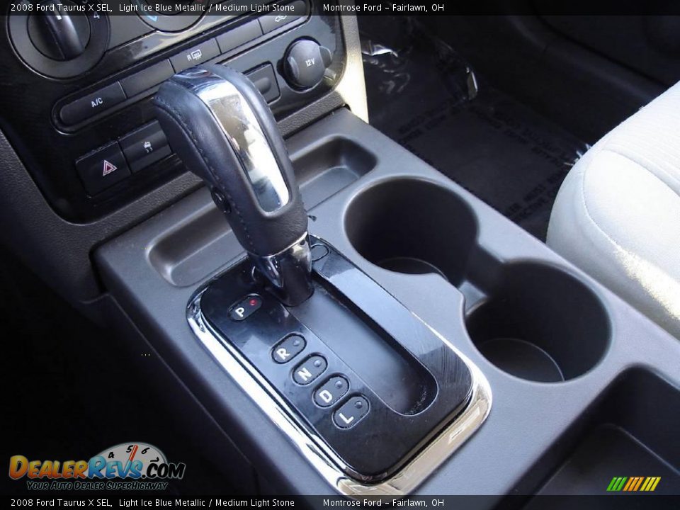 2008 Ford Taurus X SEL Light Ice Blue Metallic / Medium Light Stone Photo #30