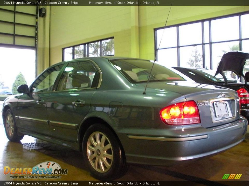 2004 Hyundai Sonata V6 Celadon Green / Beige Photo #5