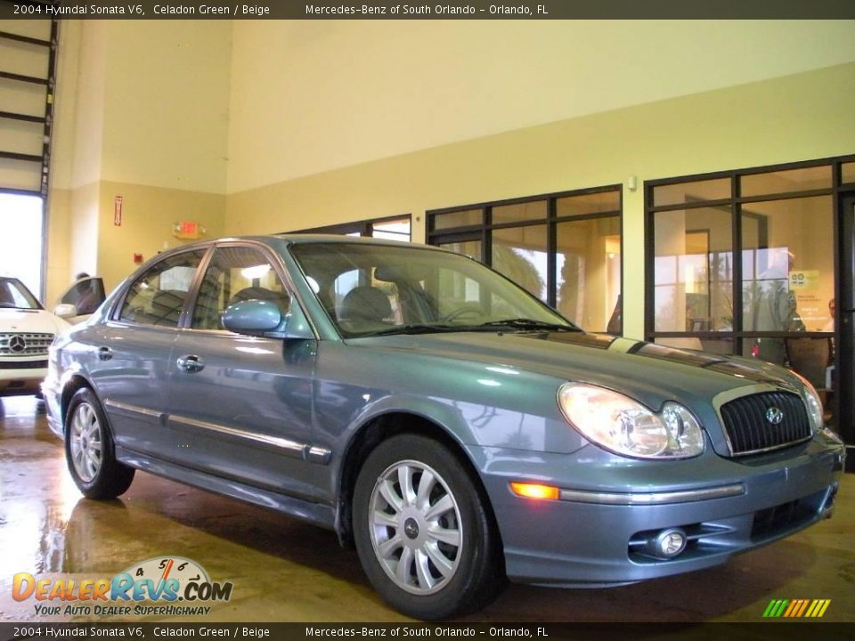 2004 Hyundai Sonata V6 Celadon Green / Beige Photo #6