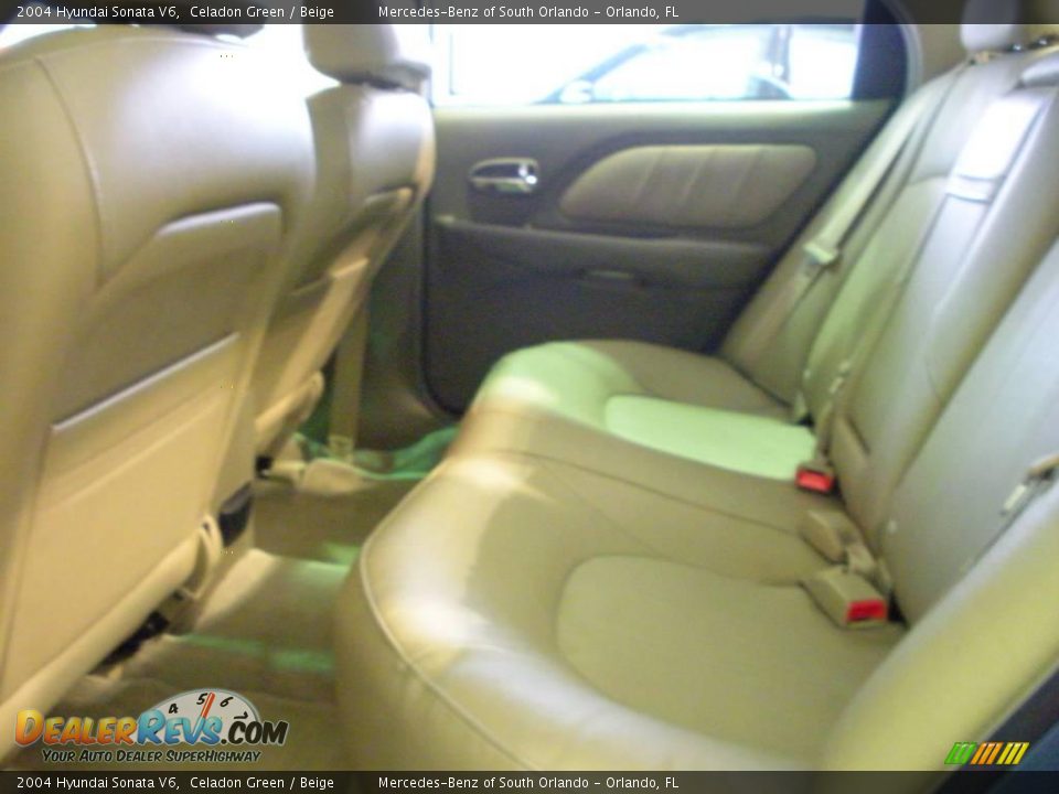 2004 Hyundai Sonata V6 Celadon Green / Beige Photo #13