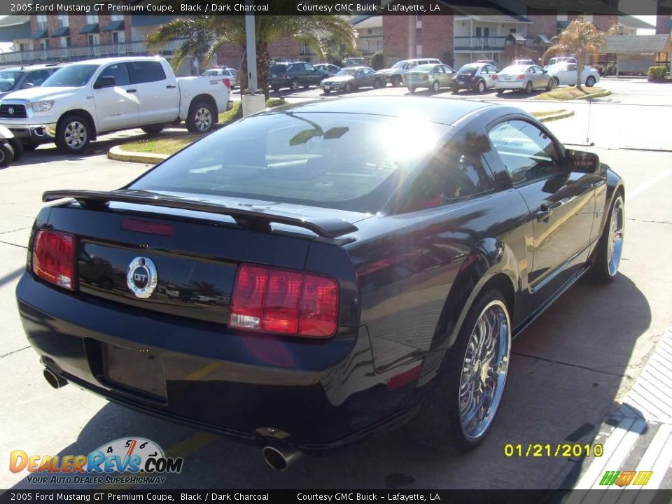 2005 Ford Mustang GT Premium Coupe Black / Dark Charcoal Photo #4
