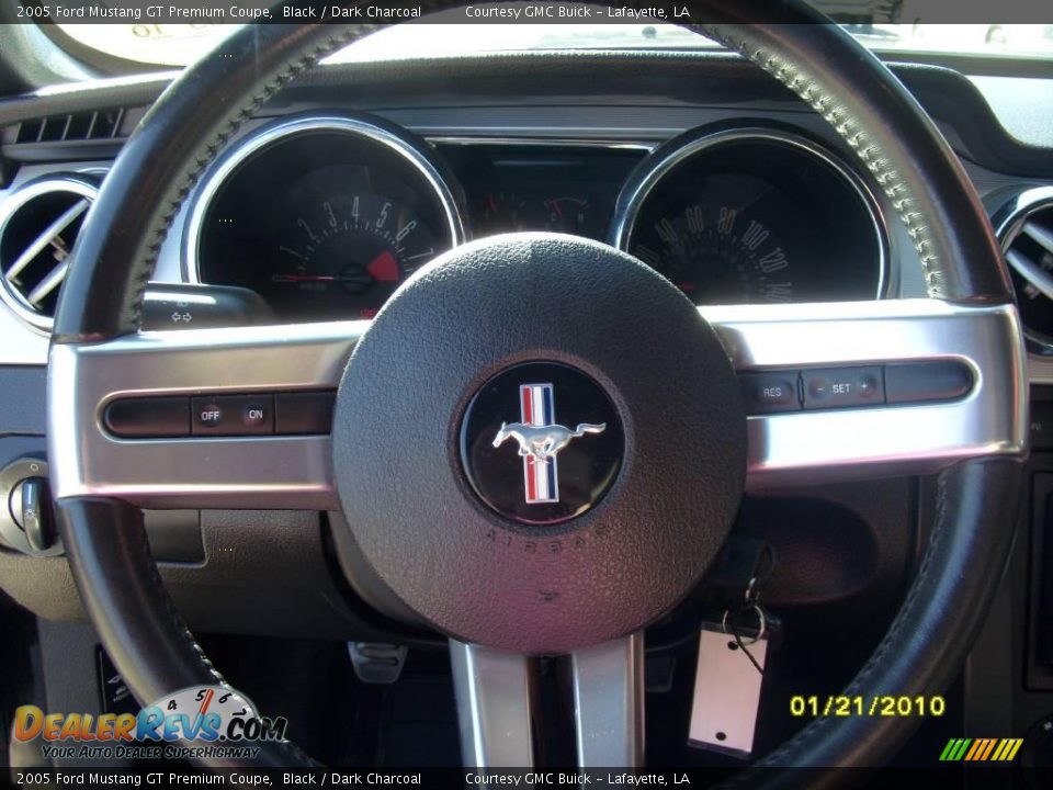 2005 Ford Mustang GT Premium Coupe Black / Dark Charcoal Photo #7