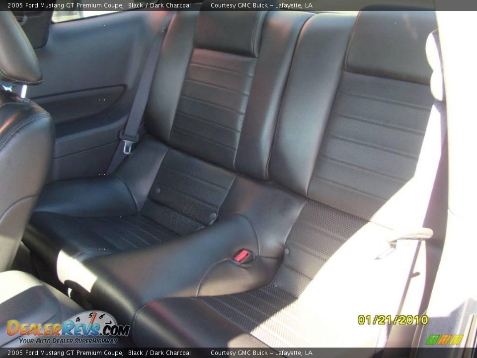 2005 Ford Mustang GT Premium Coupe Black / Dark Charcoal Photo #10