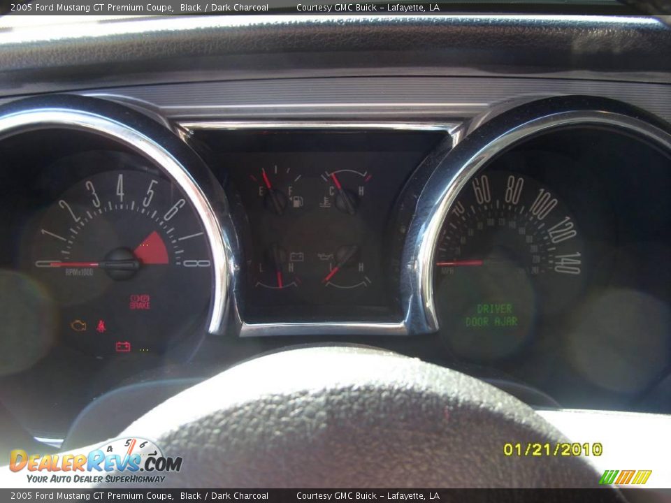 2005 Ford Mustang GT Premium Coupe Black / Dark Charcoal Photo #12