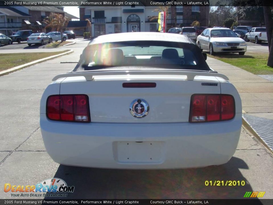 2005 Ford Mustang V6 Premium Convertible Performance White / Light Graphite Photo #3