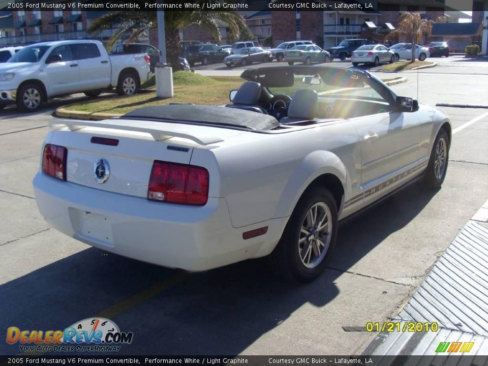 2005 Ford Mustang V6 Premium Convertible Performance White / Light Graphite Photo #7