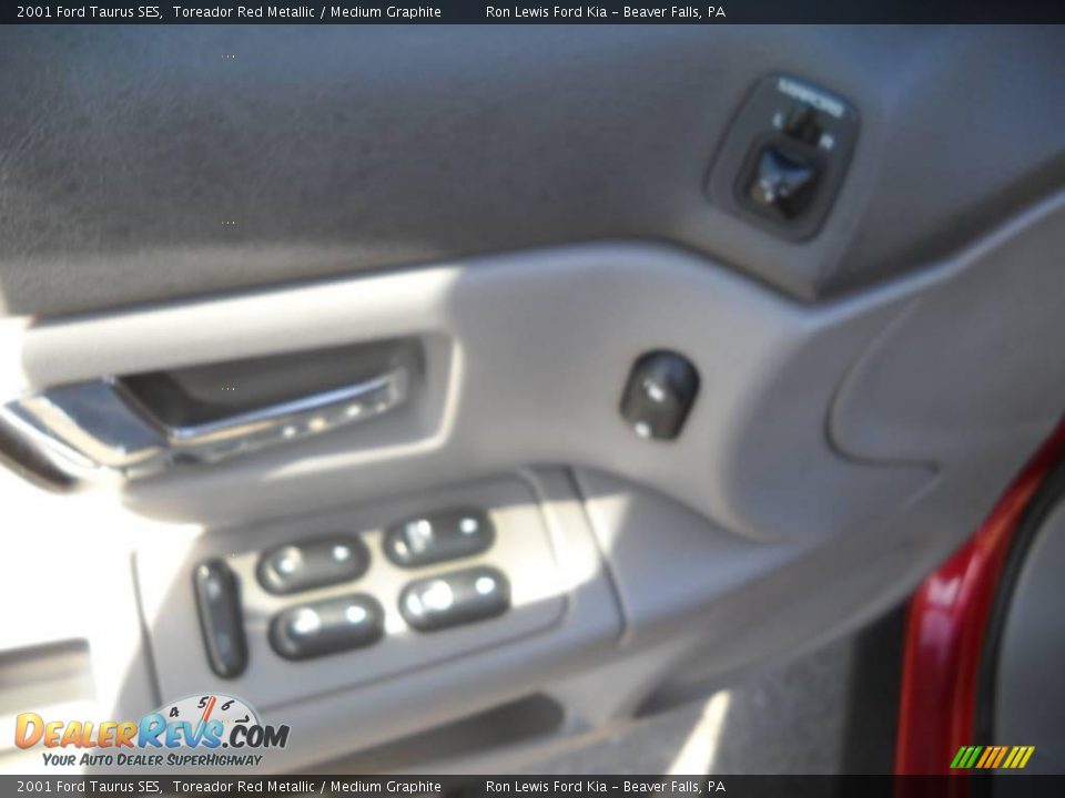 2001 Ford Taurus SES Toreador Red Metallic / Medium Graphite Photo #20