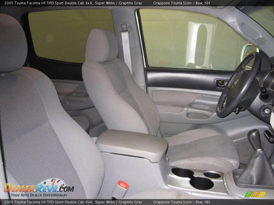 2005 Toyota Tacoma V6 TRD Sport Double Cab 4x4 Super White / Graphite Gray Photo #8