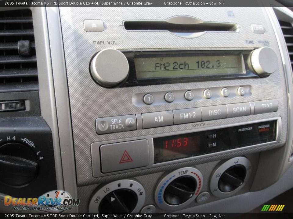 2005 Toyota Tacoma V6 TRD Sport Double Cab 4x4 Super White / Graphite Gray Photo #11