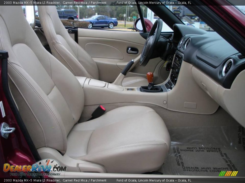 2003 Mazda MX-5 Miata LS Roadster Garnet Red Mica / Parchment Photo #18