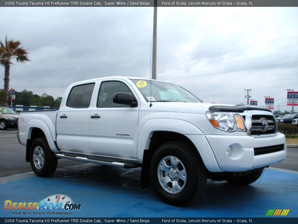 2009 Toyota Tacoma V6 PreRunner TRD Double Cab Super White / Sand Beige Photo #3