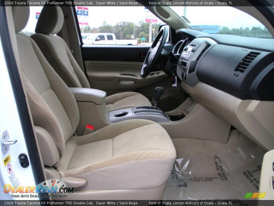 2009 Toyota Tacoma V6 PreRunner TRD Double Cab Super White / Sand Beige Photo #17