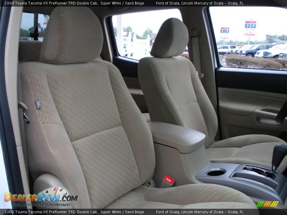 2009 Toyota Tacoma V6 PreRunner TRD Double Cab Super White / Sand Beige Photo #18