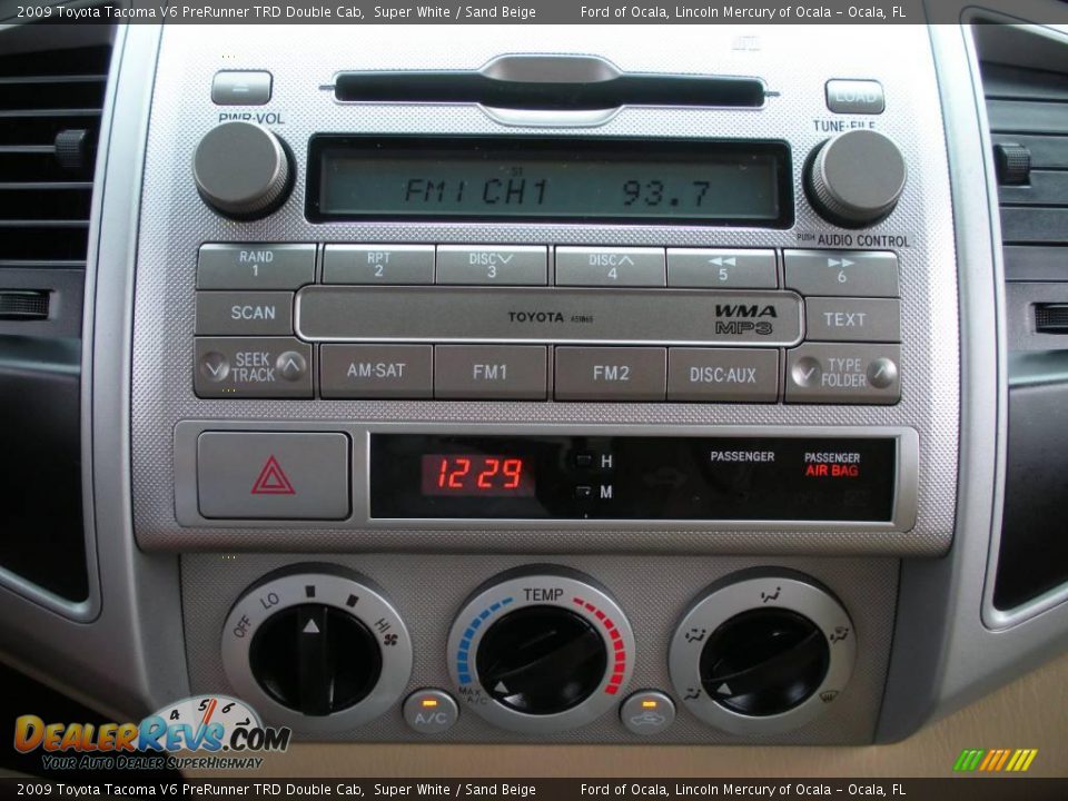 2009 Toyota Tacoma V6 PreRunner TRD Double Cab Super White / Sand Beige Photo #23