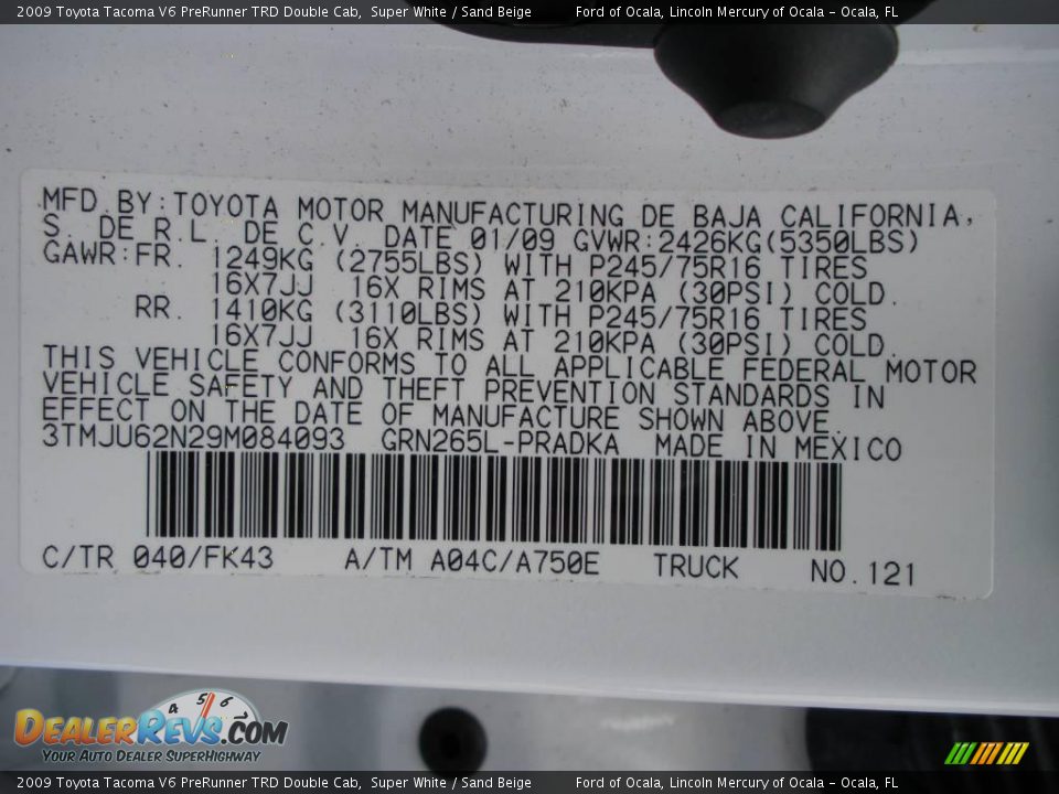 2009 Toyota Tacoma V6 PreRunner TRD Double Cab Super White / Sand Beige Photo #26