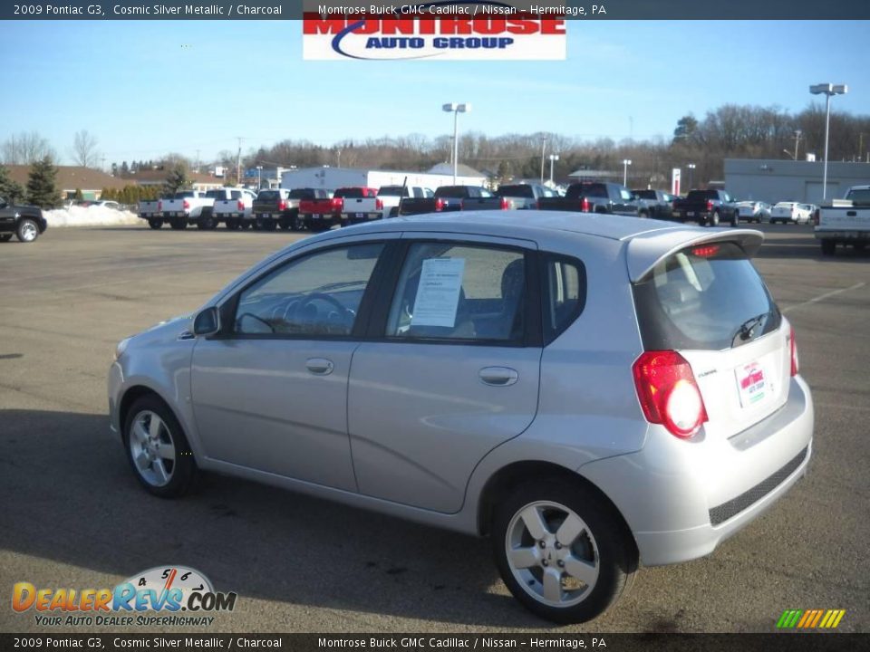 2009 Pontiac G3 Cosmic Silver Metallic / Charcoal Photo #6