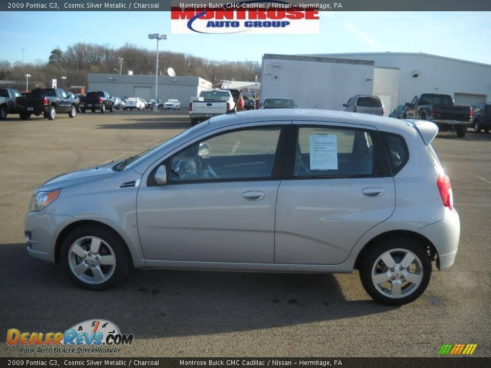 2009 Pontiac G3 Cosmic Silver Metallic / Charcoal Photo #7