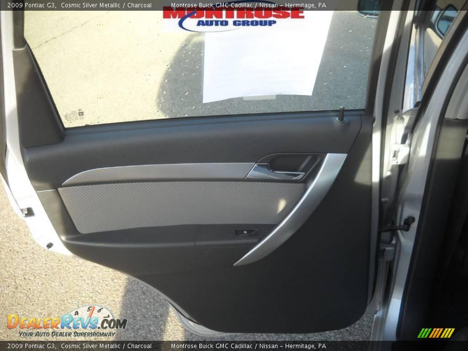 2009 Pontiac G3 Cosmic Silver Metallic / Charcoal Photo #12