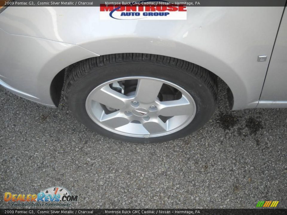 2009 Pontiac G3 Cosmic Silver Metallic / Charcoal Photo #17