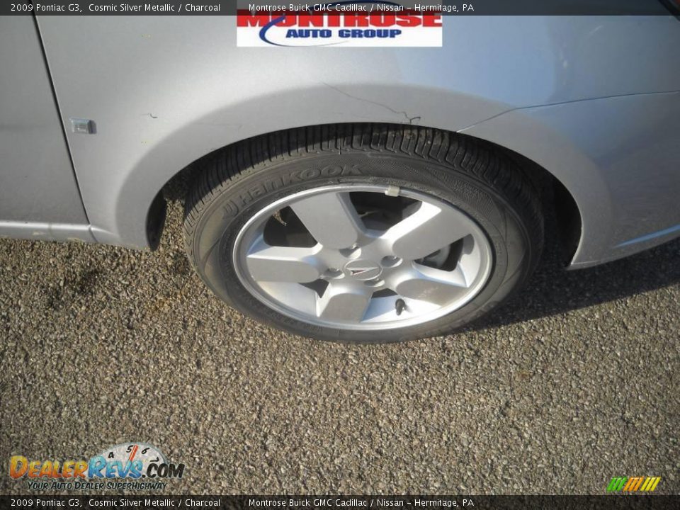 2009 Pontiac G3 Cosmic Silver Metallic / Charcoal Photo #23