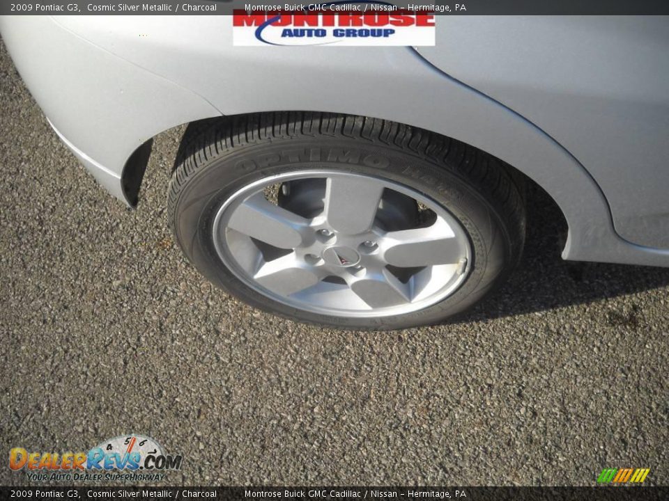 2009 Pontiac G3 Cosmic Silver Metallic / Charcoal Photo #24