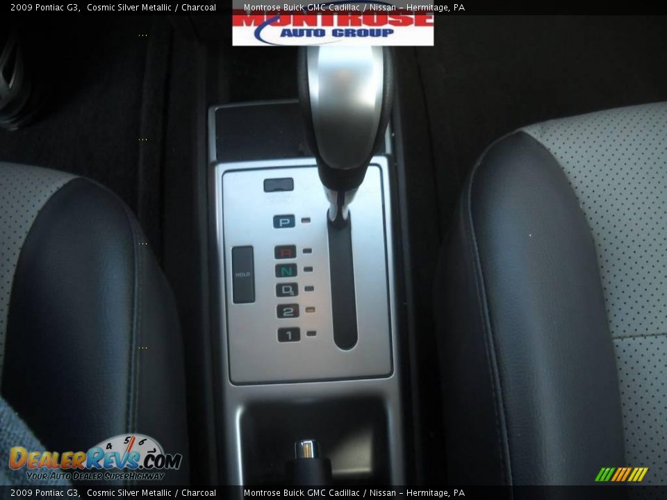 2009 Pontiac G3 Cosmic Silver Metallic / Charcoal Photo #27