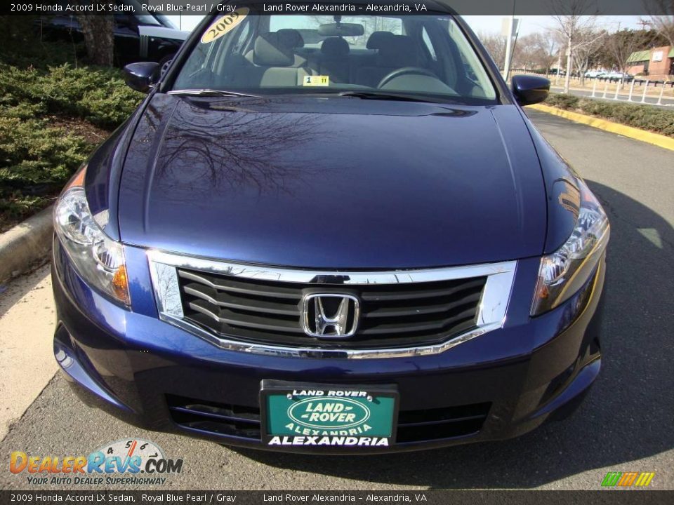 2009 Honda Accord LX Sedan Royal Blue Pearl / Gray Photo #7