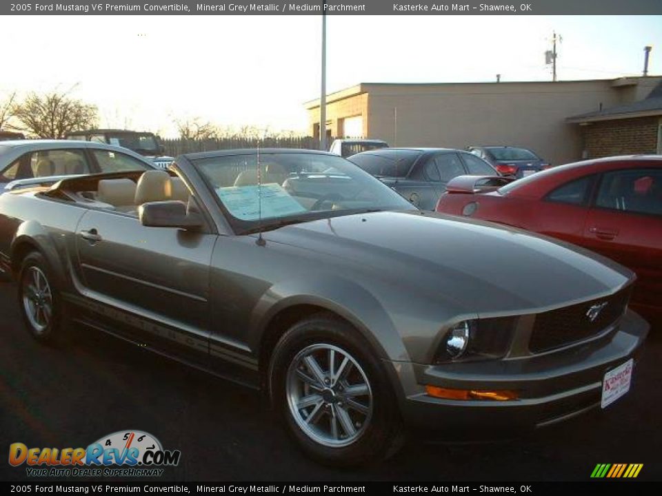 2005 Ford Mustang V6 Premium Convertible Mineral Grey Metallic / Medium Parchment Photo #1