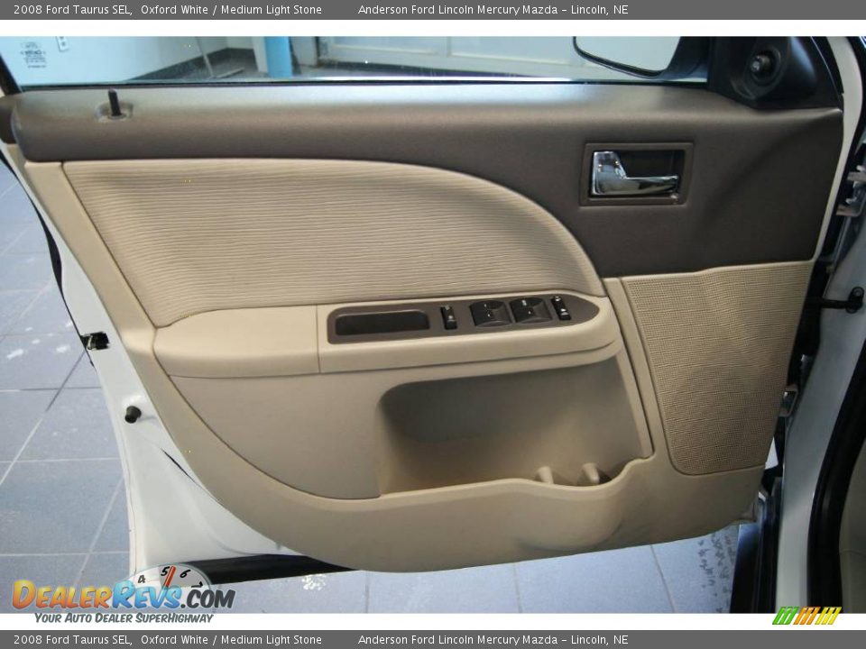 2008 Ford Taurus SEL Oxford White / Medium Light Stone Photo #12