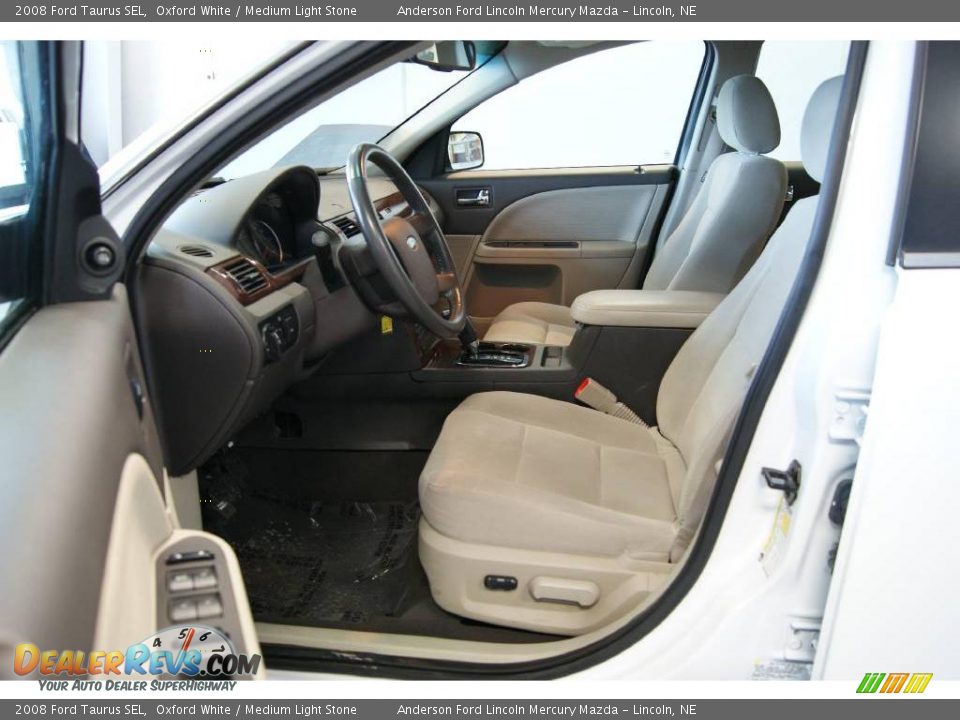 2008 Ford Taurus SEL Oxford White / Medium Light Stone Photo #13