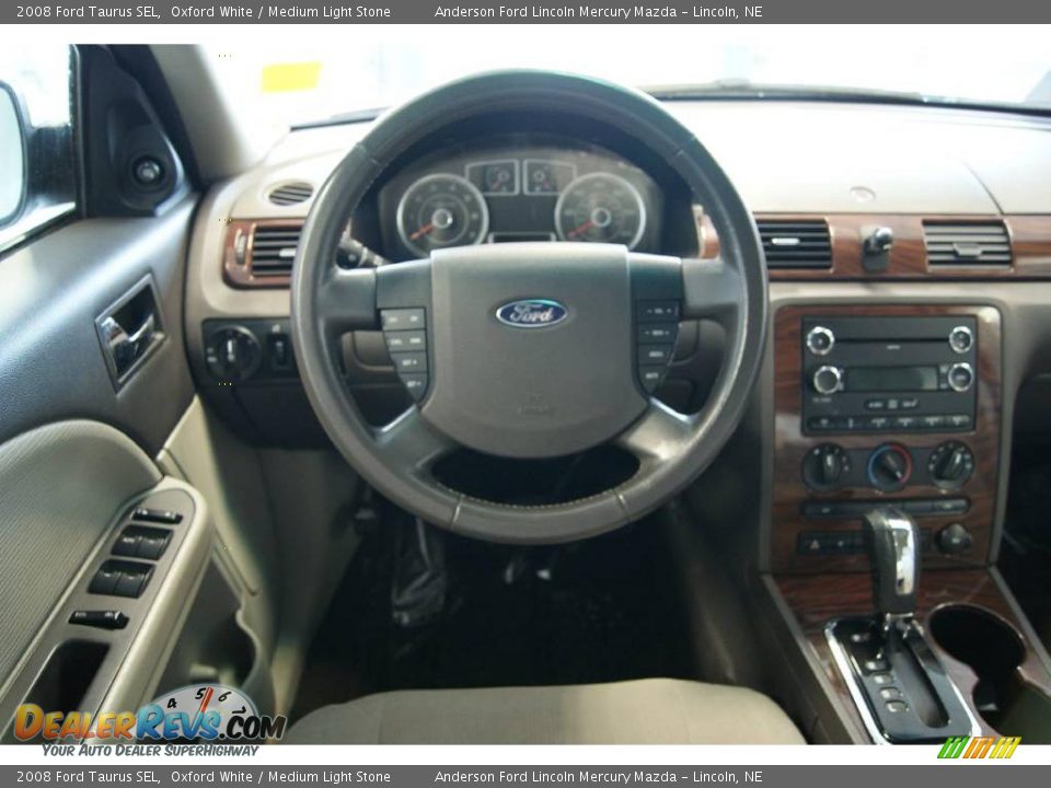 2008 Ford Taurus SEL Oxford White / Medium Light Stone Photo #23