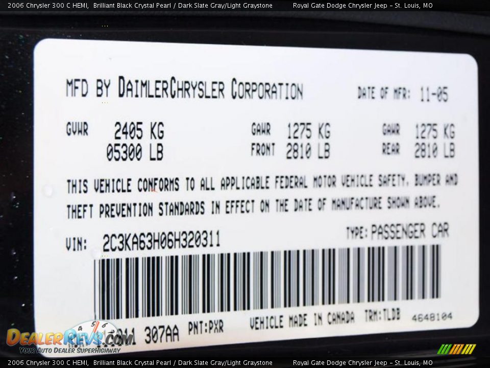 2006 Chrysler 300 C HEMI Brilliant Black Crystal Pearl / Dark Slate Gray/Light Graystone Photo #17
