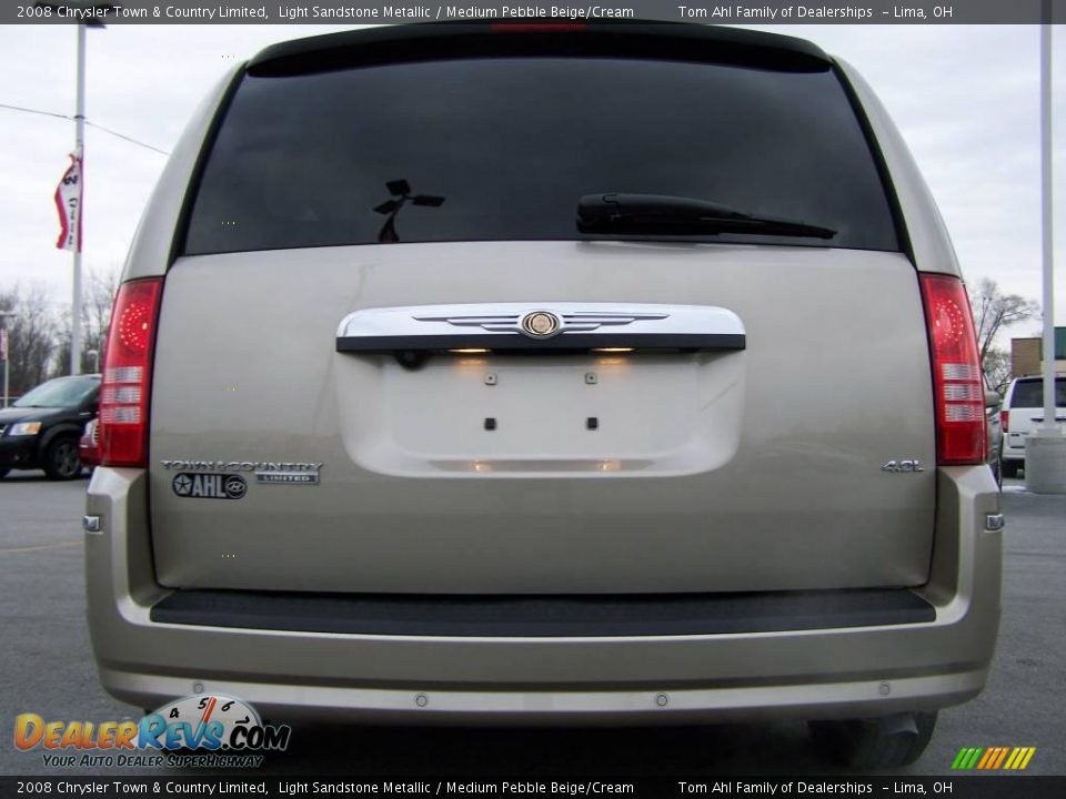 2008 Chrysler Town & Country Limited Light Sandstone Metallic / Medium Pebble Beige/Cream Photo #6