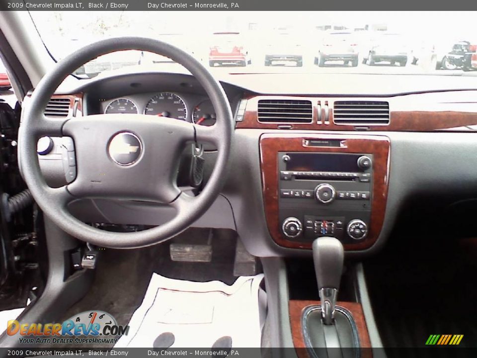 2009 Chevrolet Impala LT Black / Ebony Photo #9