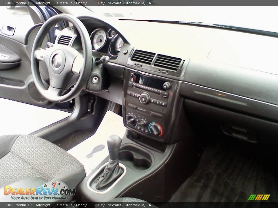 2009 Pontiac G5 Midnight Blue Metallic / Ebony Photo #8
