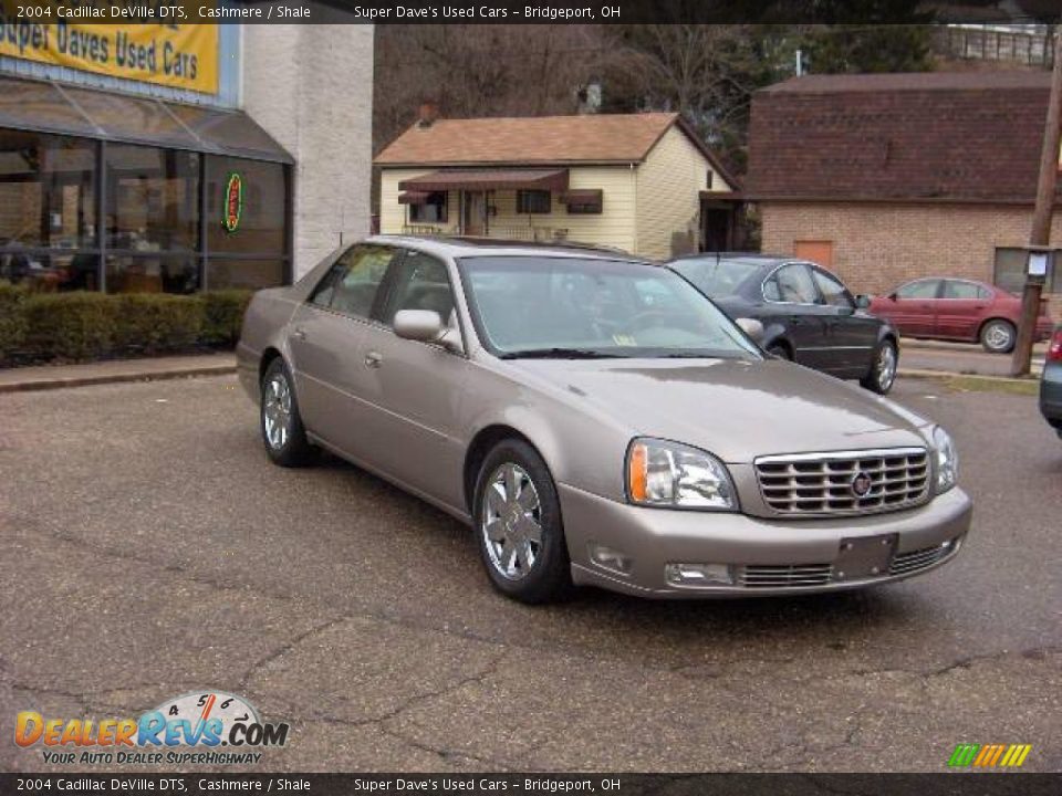 2004 Cadillac DeVille DTS Cashmere / Shale Photo #2