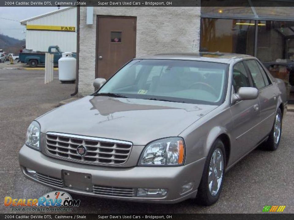 2004 Cadillac DeVille DTS Cashmere / Shale Photo #5