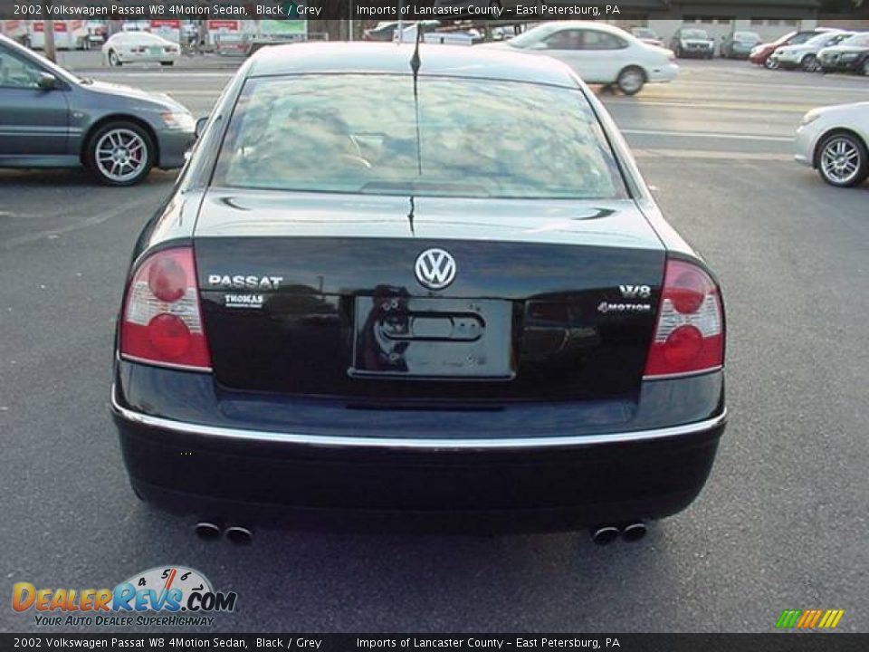 2002 Volkswagen Passat W8 4Motion Sedan Black / Grey Photo #14
