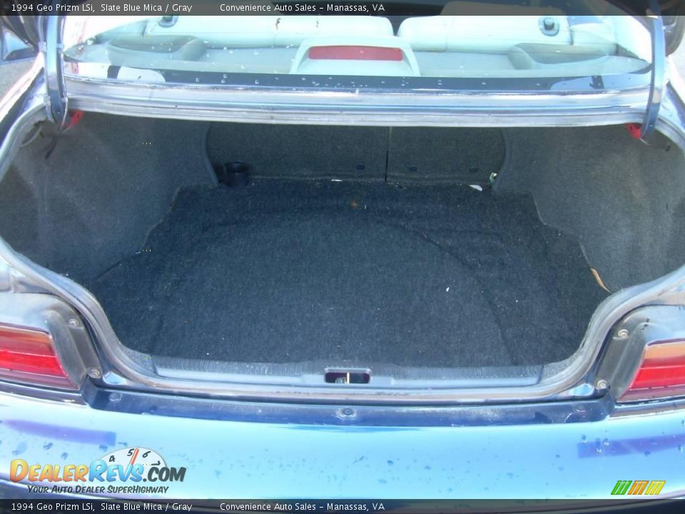 1994 Geo Prizm LSi Trunk Photo #13