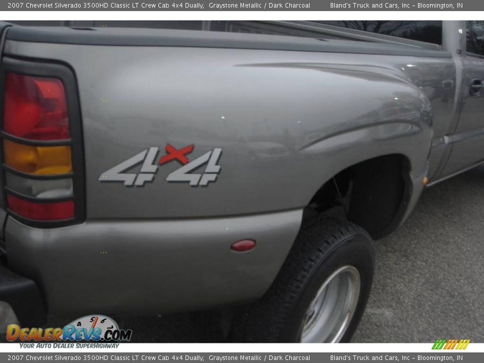 2007 Chevrolet Silverado 3500HD Classic LT Crew Cab 4x4 Dually Graystone Metallic / Dark Charcoal Photo #11